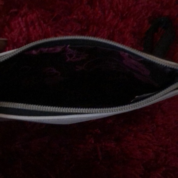 Betsey Johnson - Picture 3 of 8